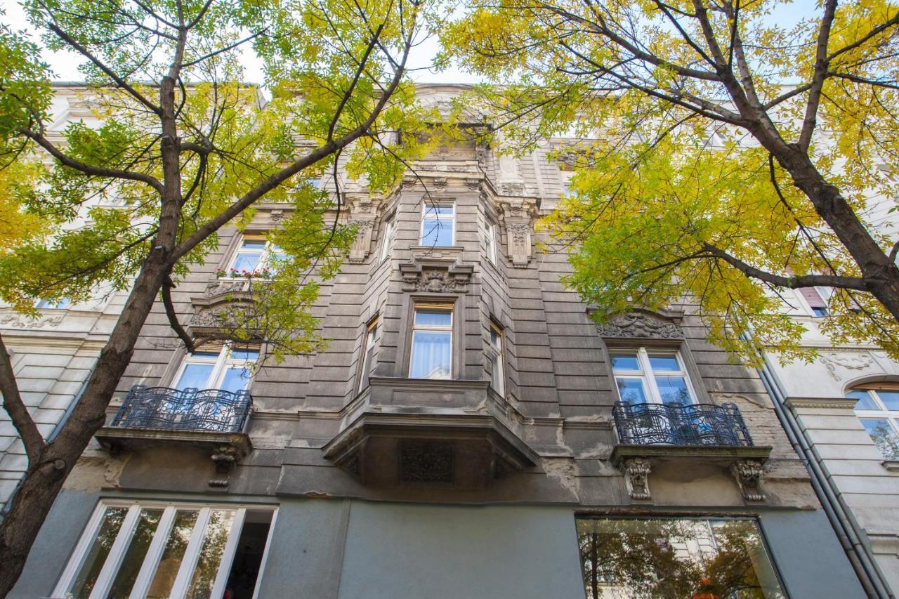 Anastasia 2 Bedrooms Apartment On Vaci Utca Budapest Bagian luar foto